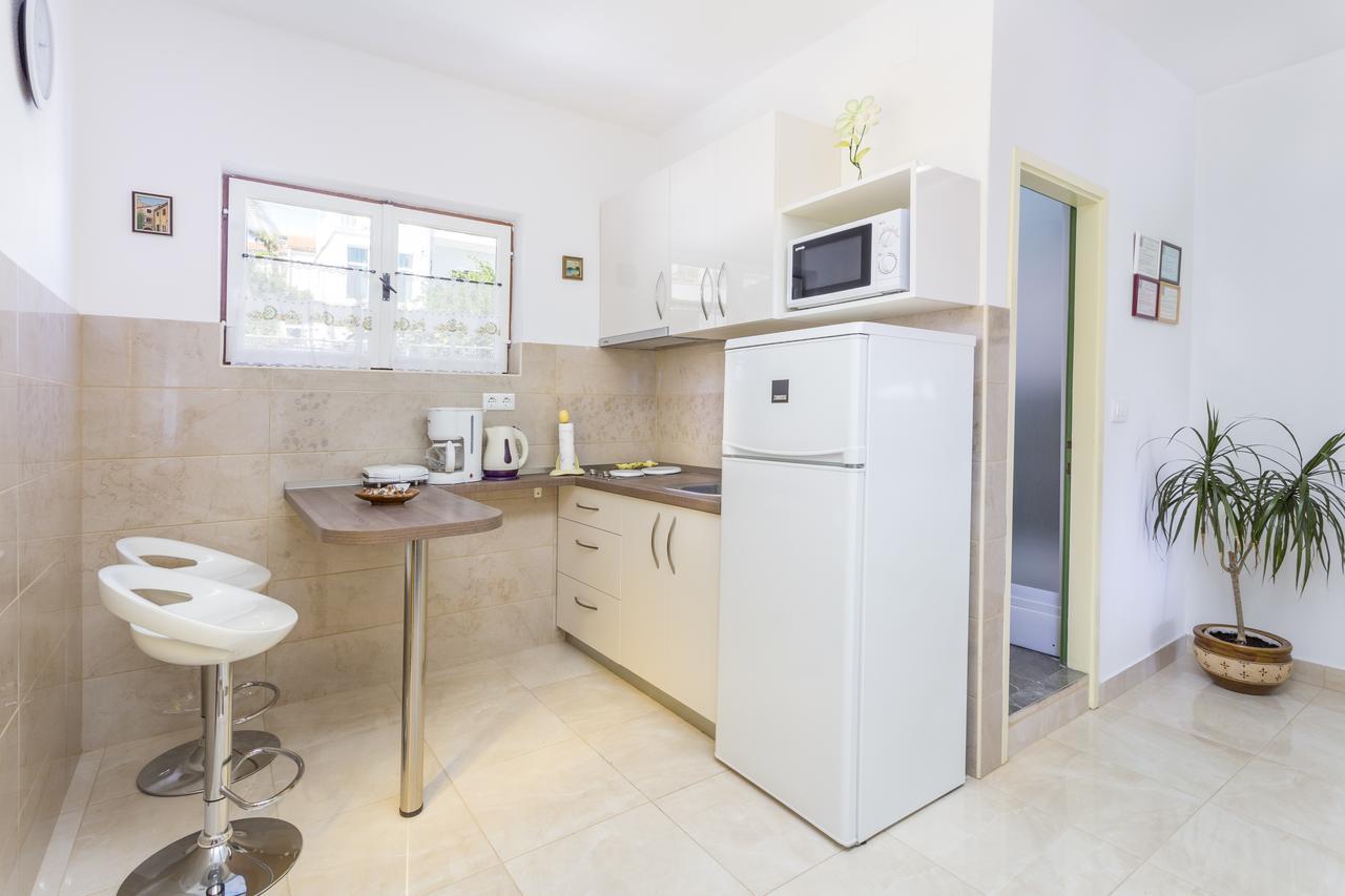 Apartmani Luna Đảo Hvar Ngoại thất bức ảnh
