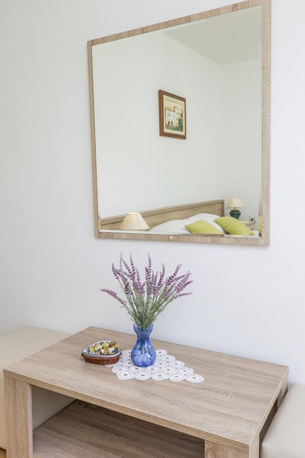 Apartmani Luna Đảo Hvar Ngoại thất bức ảnh