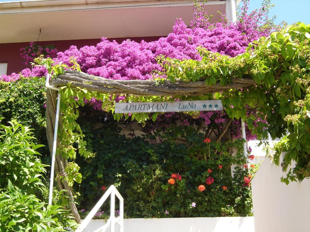 Apartmani Luna Đảo Hvar Ngoại thất bức ảnh